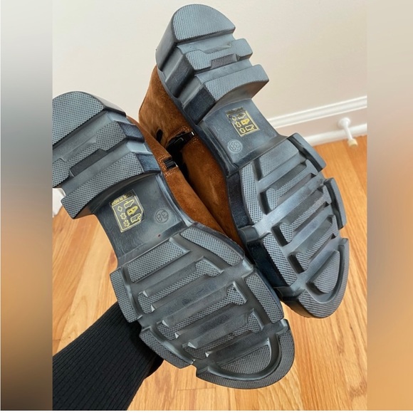 Free People Chelsea Chestnut suede Boots new Size 8 - Picture 2 of 3